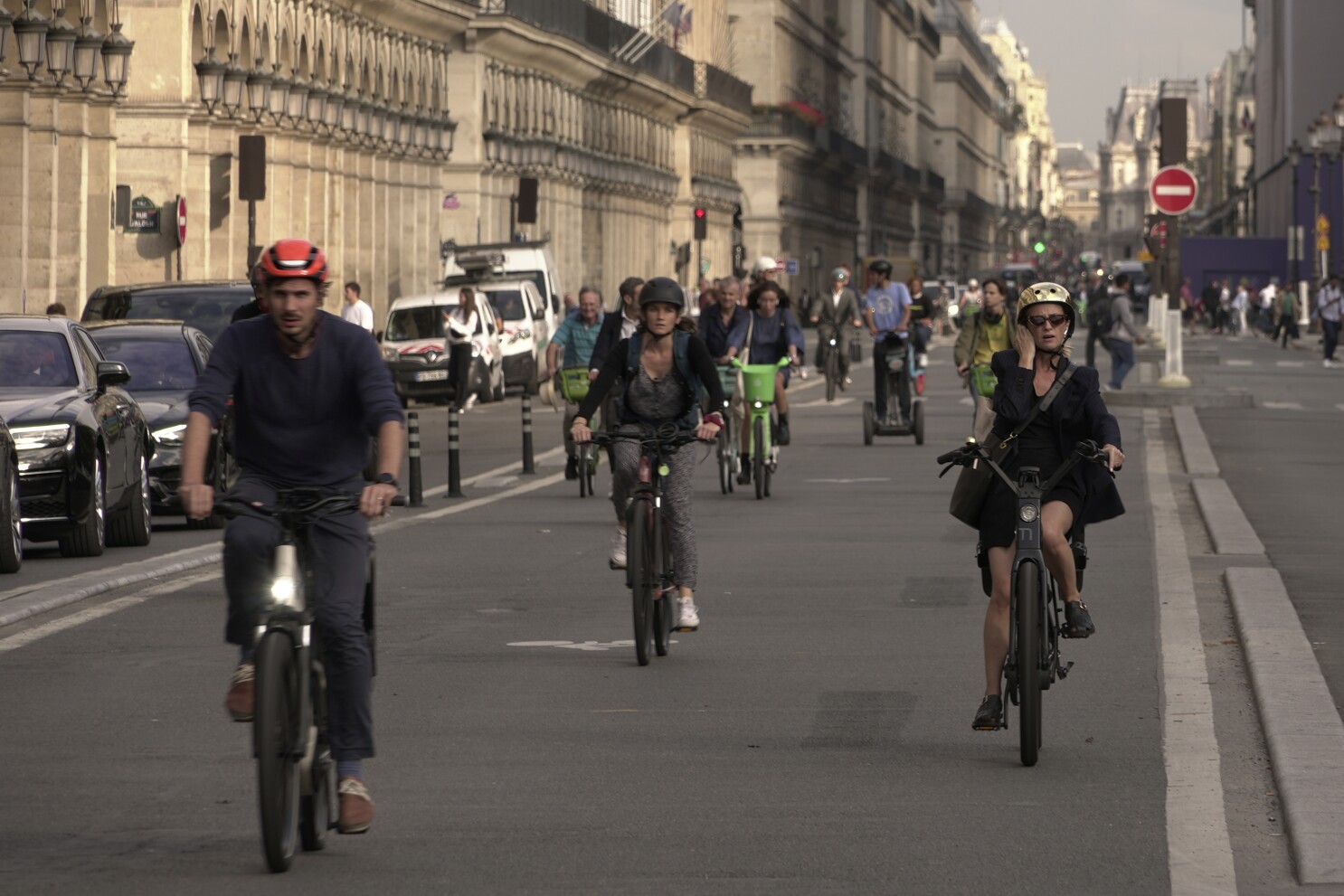 People cycling 2025
